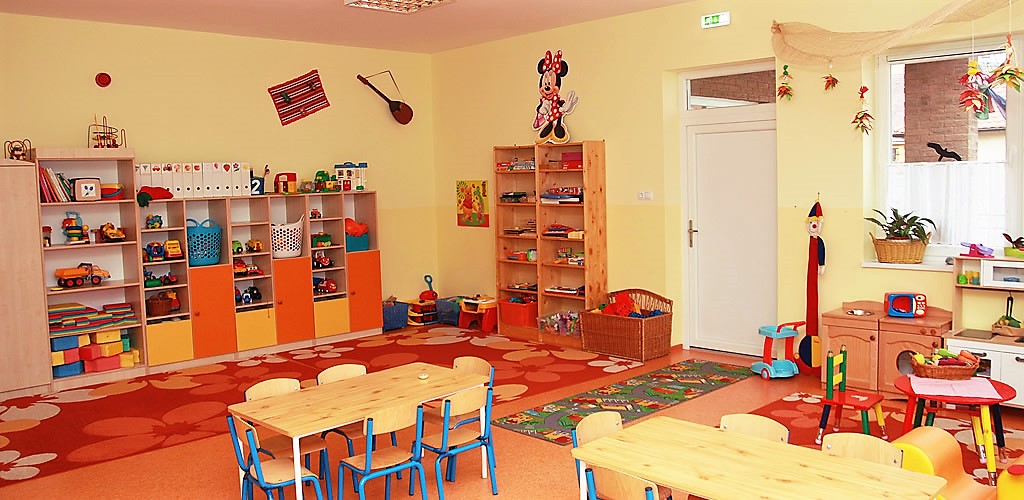 Nakovich Mihály Általános Iskola és Óvoda / Osnovna škola i čuvarnica Mihovila Nakovića